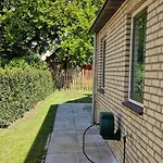 Vakantiehuis Hottub cottage deluxe, BBQ, 6p aan meer Gelderland Ewijk