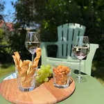 Hottub cottage deluxe, BBQ, 6p aan meer Gelderland Vakantiehuis Ewijk