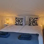 Hottub cottage deluxe, BBQ, 6p aan meer Gelderland *