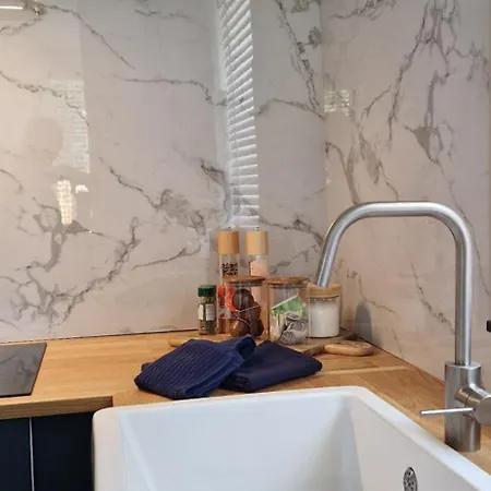 Holiday home Luxe Wellness Met Hottub Bij Nijmegen Ewijk