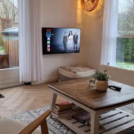 Nyaraló Lakestyle Wellness Met Hottub En Bbq Bij In Gelderland Ewijk