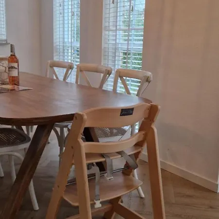 Hottub Deluxe, Bbq, 6p Aan Gelderland Сasa de vacaciones Ewijk