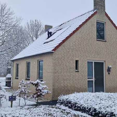Lakestyle Wellness Met Hottub En Bbq Bij In Gelderland Feriehus